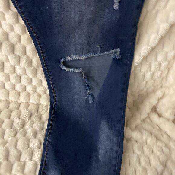 Women’s Plus SZ 21 Dark Wash Mid Rise Distressed Slim Straight Jeans Stretch - Picture 8 of 14